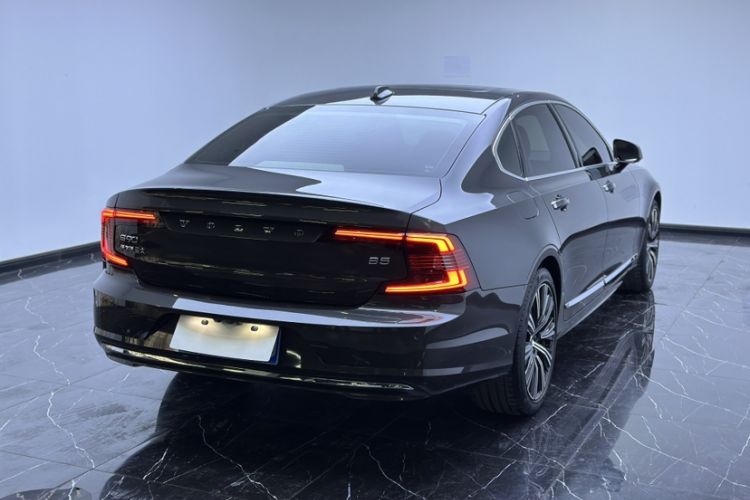 Used Volvo S90 2022 B5 Zhiyuan Luxury Edition Exterior 1