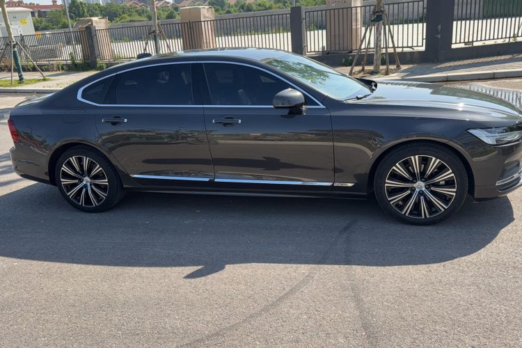 Used Volvo S90 2022 B5 Zhiyuan Luxury Edition Exterior 2