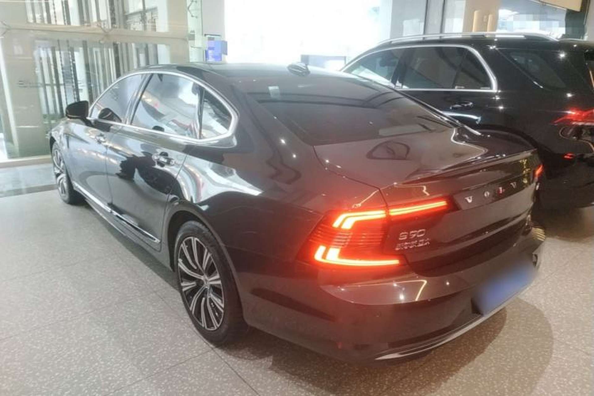 Used Volvo S90 2022 B5 Zhiyi Luxury Edition Exterior 2