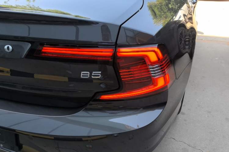 Used Volvo S90 2022 B5 Zhiyi Luxury Edition Exterior 3