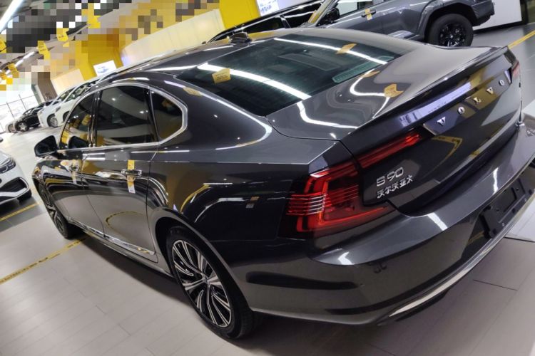 Used Volvo S90 2022 B5 Zhiyi Luxury Edition Exterior 3