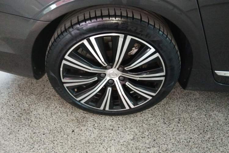 Used Volvo S90 2022 B5 Zhiyuan Luxury Edition Exterior 5