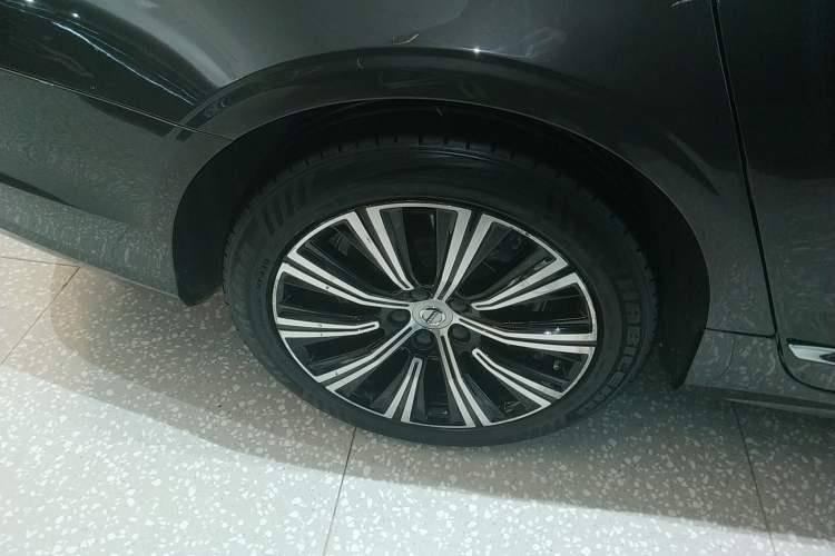 Used Volvo S90 2022 B5 Zhiyi Luxury Edition Exterior 5