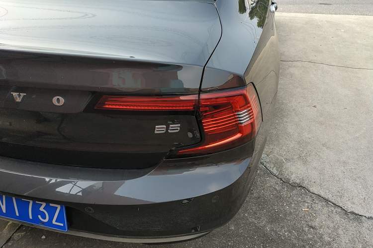 Used Volvo S90 2022 B5 Zhiyi Luxury Edition Exterior 6