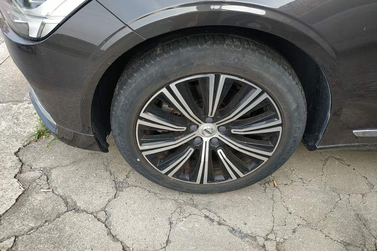 Used Volvo S90 2022 B5 Zhiyi Luxury Edition Exterior 7