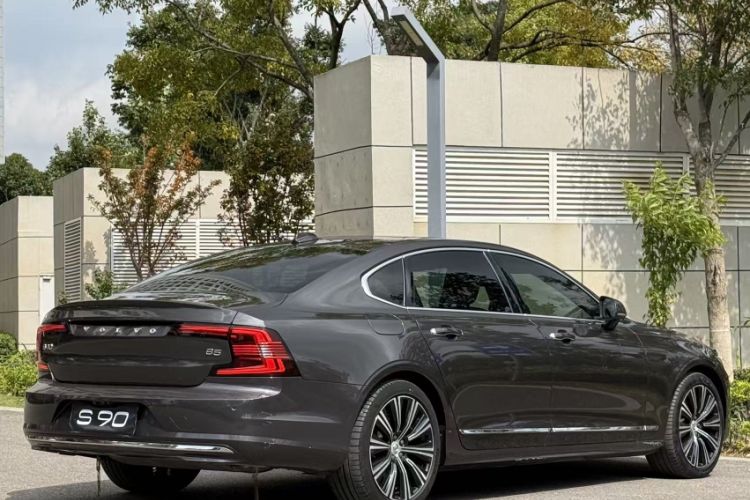 Used Volvo S90 2022 B5 Zhiyuan Luxury Edition Exterior 8
