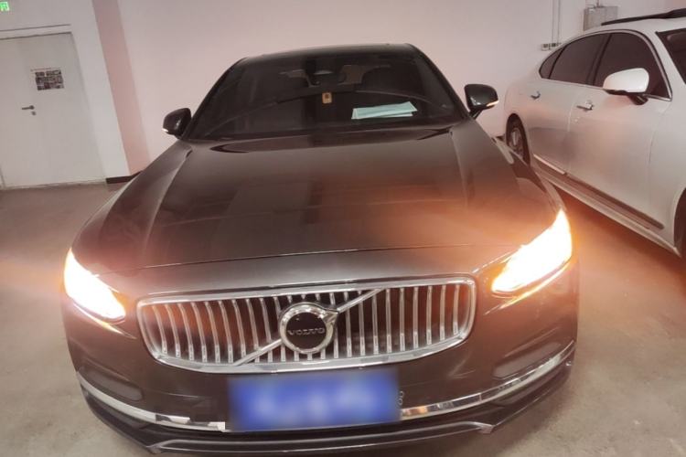 Used Volvo S90 2022 B5 Zhiyi Luxury Edition Front
