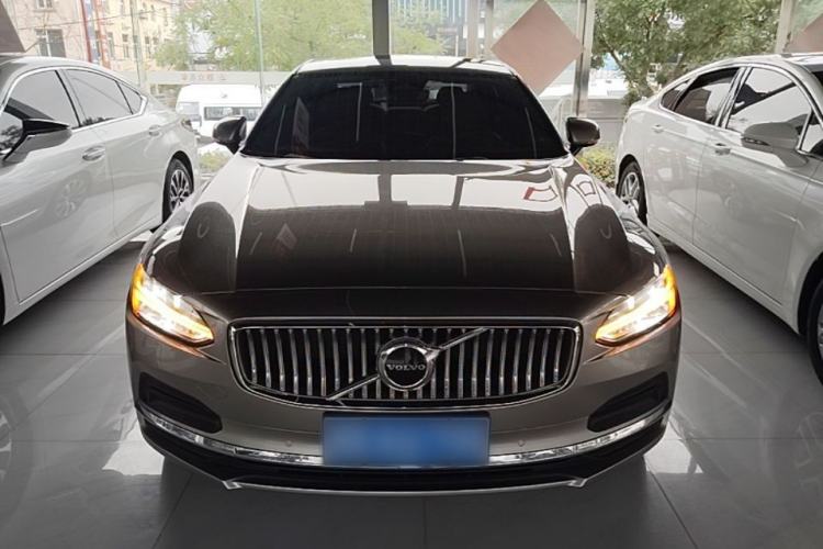 Used Volvo S90 2022 B5 Zhiyuan Luxury Edition Front