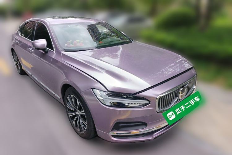 Used Volvo S90 2022 B5 Zhiyi Luxury Edition Front Right 45 Deg