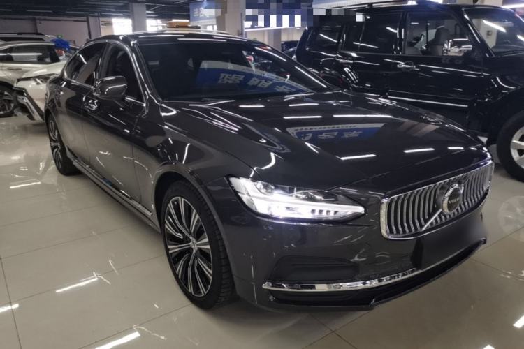 Used Volvo S90 2022 B5 Zhiyuan Luxury Edition Front Right 45 Deg