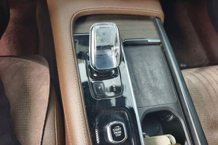 Used Volvo S90 2022 B5 Zhiyuan Luxury Edition Gear Lever