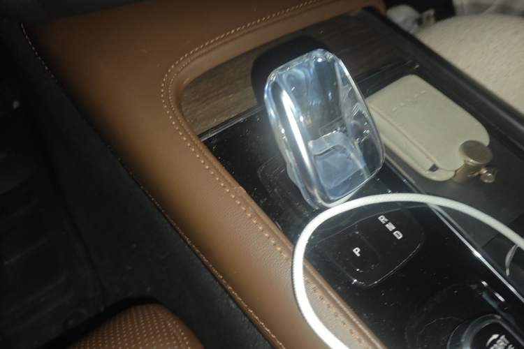 Used Volvo S90 2022 B5 Zhiya Luxury Edition Gear Lever