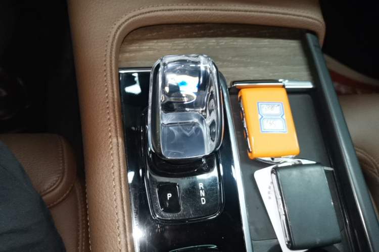 Used Volvo S90 2022 B5 Zhiyuan Luxury Edition Gear Lever