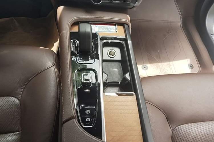 Used Volvo S90 2022 B5 Zhiyi Luxury Edition Gear Lever