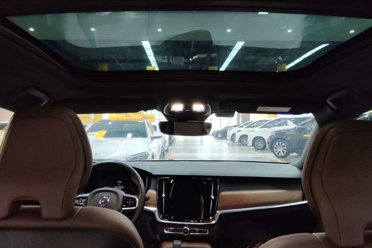 Used Volvo S90 2022 B5 Zhiyi Luxury Edition Headliner