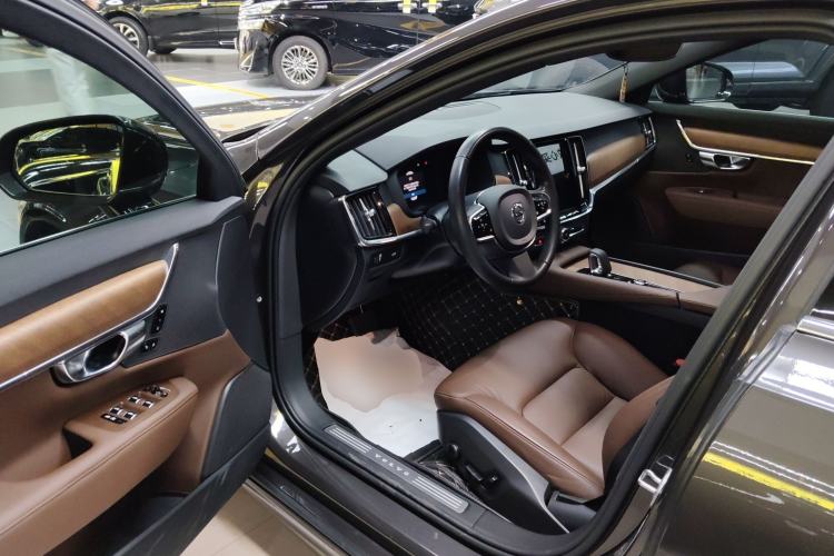 Used Volvo S90 2022 B5 Zhiyi Luxury Edition Interior 3