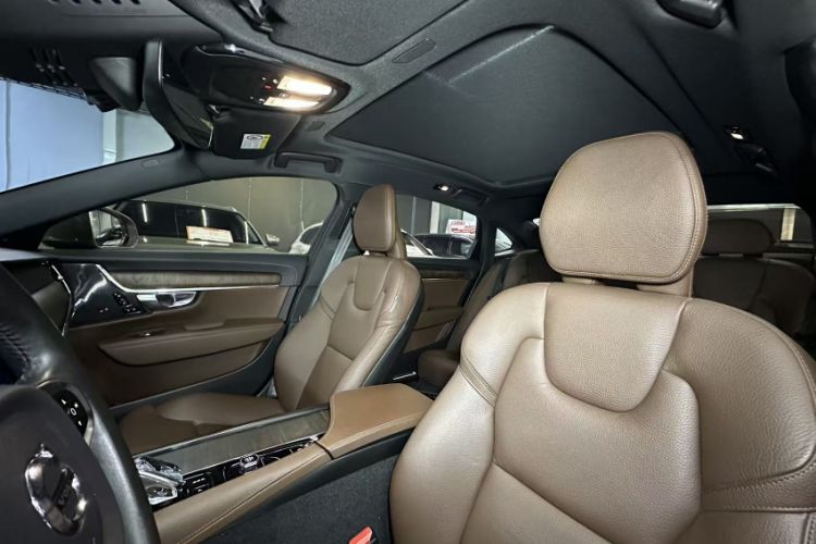 Used Volvo S90 2022 B5 Zhiyuan Luxury Edition Interior 4
