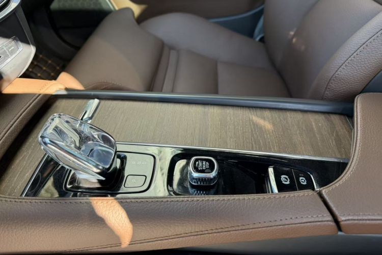 Used Volvo S90 2022 B5 Zhiyuan Luxury Edition Interior 5