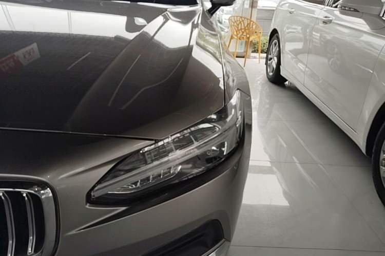 Used Volvo S90 2022 B5 Zhiyuan Luxury Edition Left Front Headlight