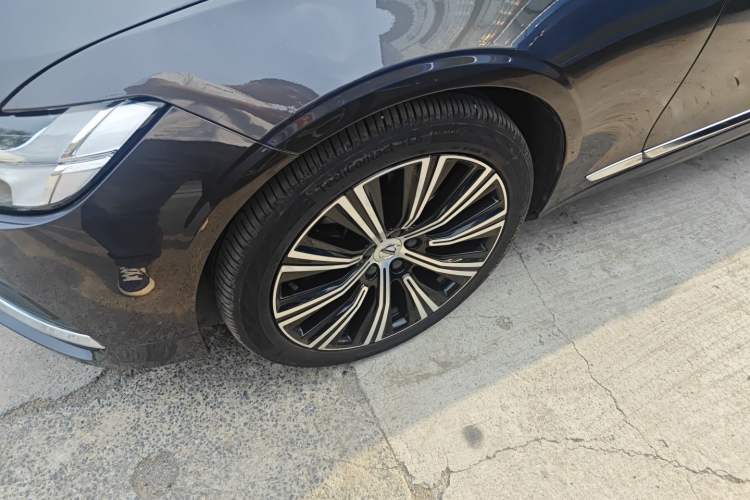 Used Volvo S90 2022 B5 Zhiyuan Luxury Edition Left Front Wheel Hub