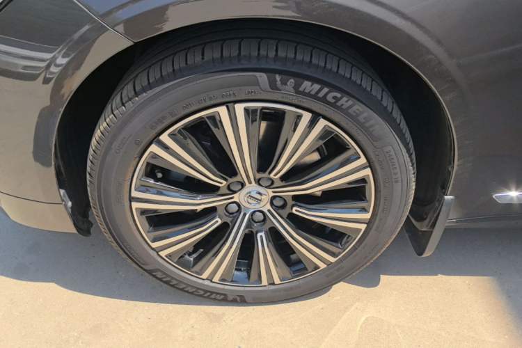 Used Volvo S90 2022 B5 Zhiyi Luxury Edition Left Front Wheel Hub
