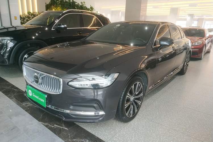 Used Volvo S90 2022 B5 Zhiyi Luxury Edition Guazi used car, China used car export, Used car for sale, Used  cars, Cheapest cars for sale