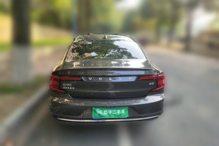 Used Volvo S90 2022 B5 Zhiyuan Luxury Edition Rear
