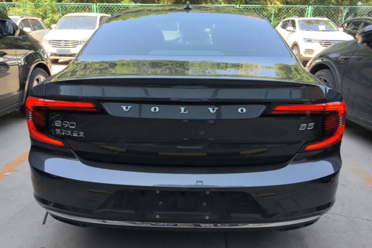 Used Volvo S90 2022 B5 Zhiyi Luxury Edition Rear
