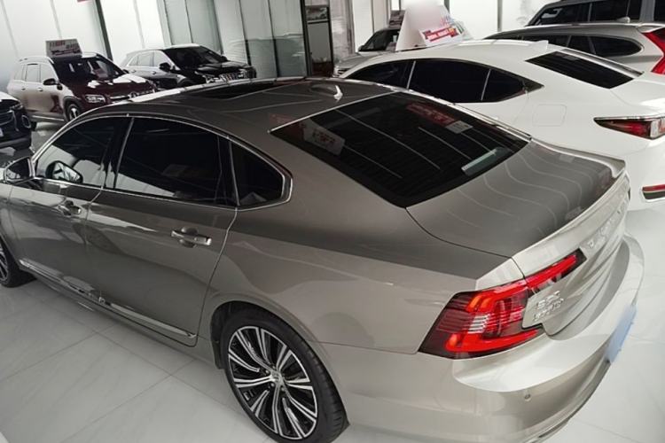 Used Volvo S90 2022 B5 Zhiyuan Luxury Edition Rear Left 45 Deg