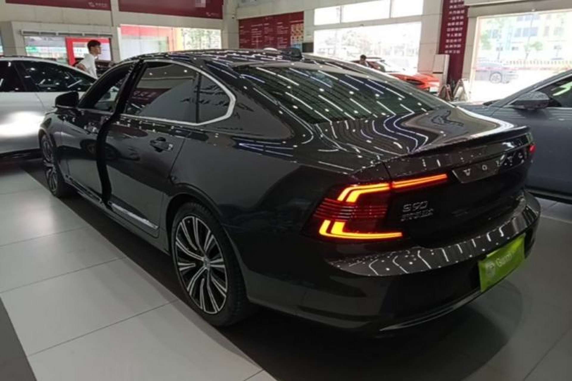 Used Volvo S90 2022 B5 Zhiyuan Luxury Edition Rear Left 45 Deg