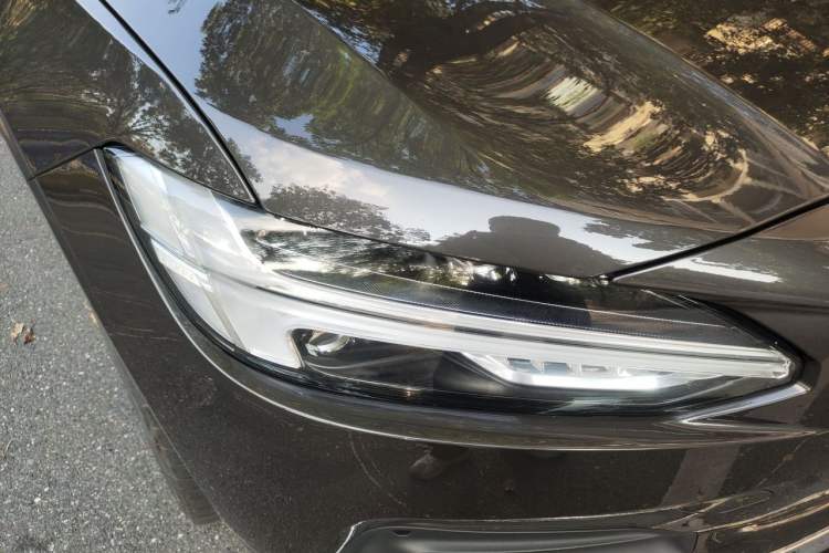 Used Volvo S90 2022 B5 Zhiyuan Luxury Edition Right Front Headlight