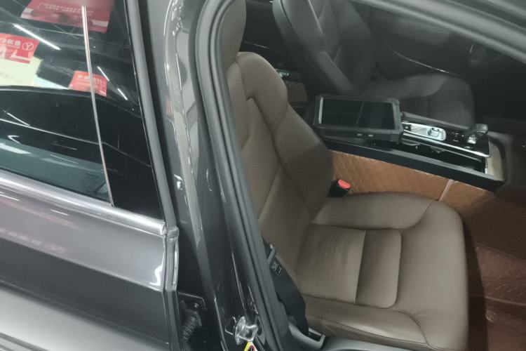 Used Volvo S90 2022 B5 Zhiyi Luxury Edition Right Front Seat