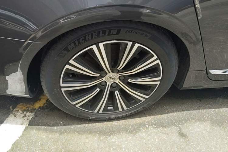 Used Volvo S90 2022 B5 Zhiyi Luxury Edition Right Rear Wheel Hub