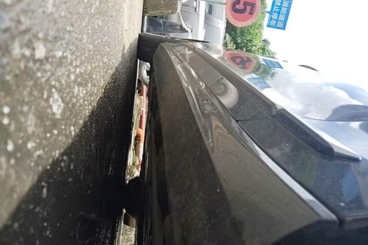 Used Volvo S90 2022 B5 Zhiyi Luxury Edition Right Side Sill