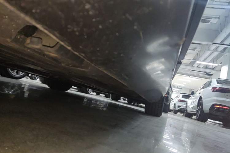 Used Volvo S90 2022 B5 Zhiyi Luxury Edition Right Side Sill