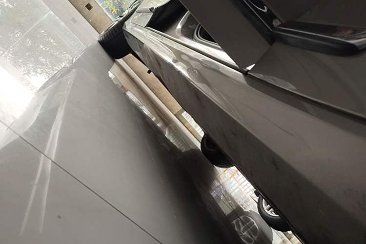 Used Volvo S90 2022 B5 Zhiyuan Luxury Edition Right Side Sill