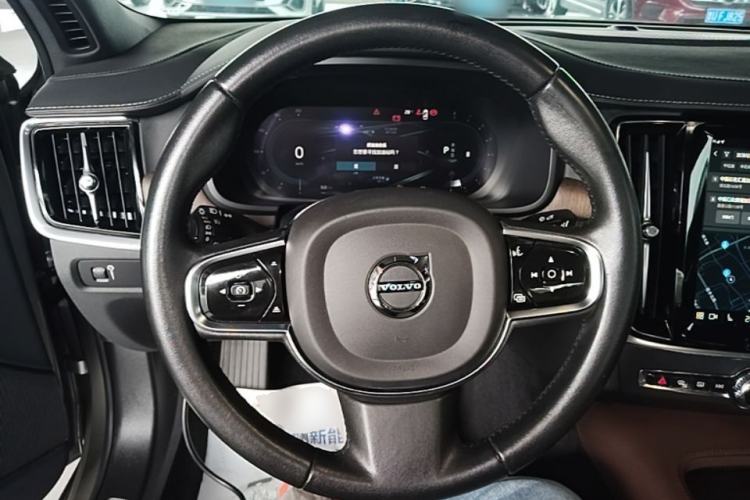 Used Volvo S90 2022 B5 Zhiyuan Luxury Edition Steering Wheel