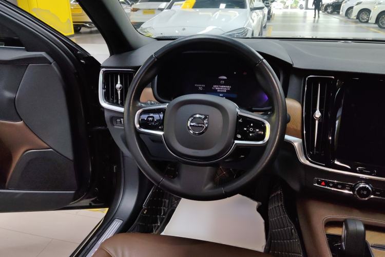 Used Volvo S90 2022 B5 Zhiyi Luxury Edition Steering Wheel