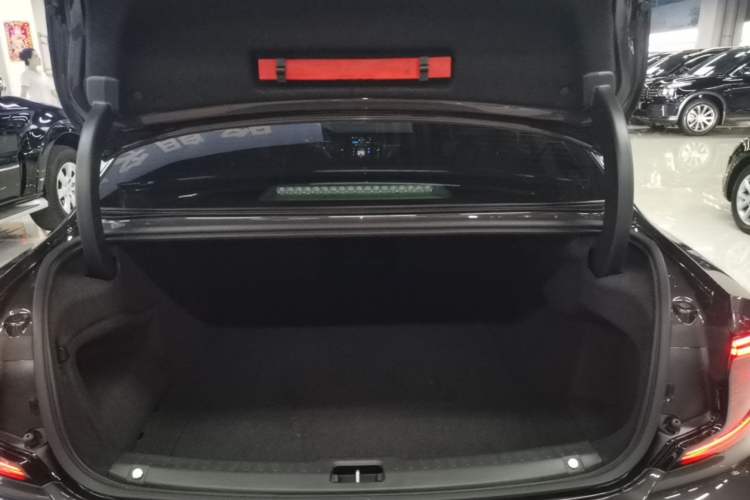 Used Volvo S90 2022 B5 Zhiyuan Luxury Edition Trunk