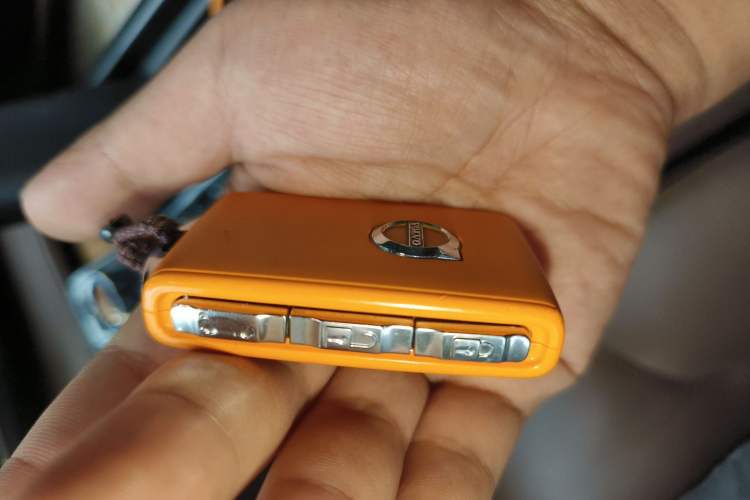 Used Volvo S90 2022 B5 Zhiyi Luxury Edition Vehicle Key