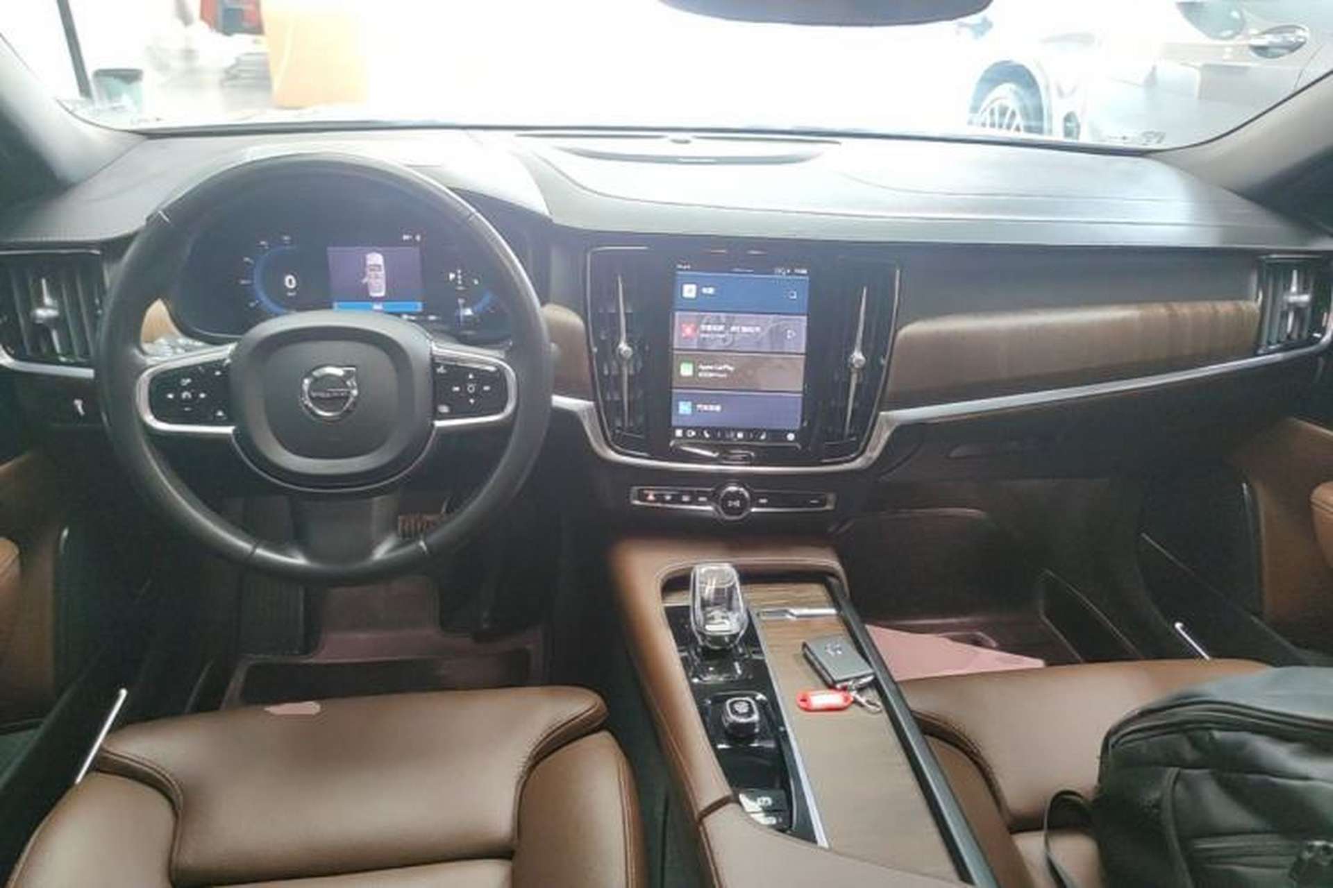 Used Volvo S90 2022 B5 Zhiyuan Luxury Edition Center Console