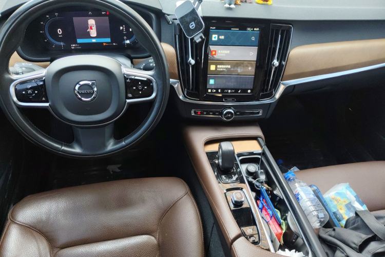 Used Volvo S90 2022 B5 Zhiyi Luxury Edition Center Console