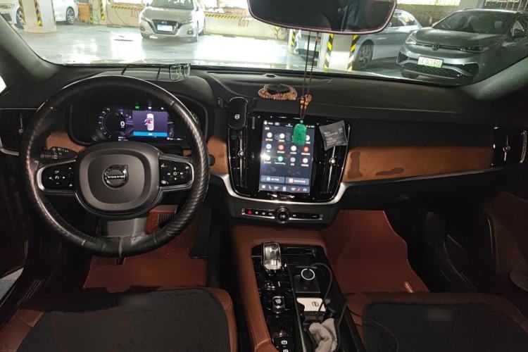 Used Volvo S90 2022 B5 Zhiyi Luxury Edition Center Console