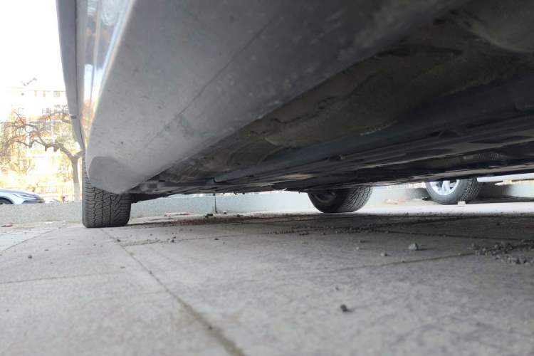 Used Volvo S90 2022 B5 Zhiyi Luxury Edition Chassis Front Right