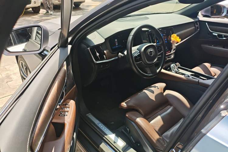 Used Volvo S90 2022 B5 Zhiyuan Luxury Edition Driver Seat