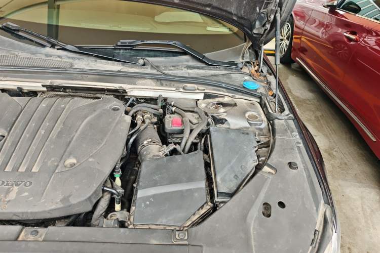 Used Volvo S90 2022 B5 Zhiyi Luxury Edition Engine Bay Left
