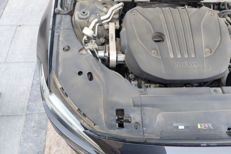 Used Volvo S90 2022 B5 Zhiyi Luxury Edition Engine Bay Right