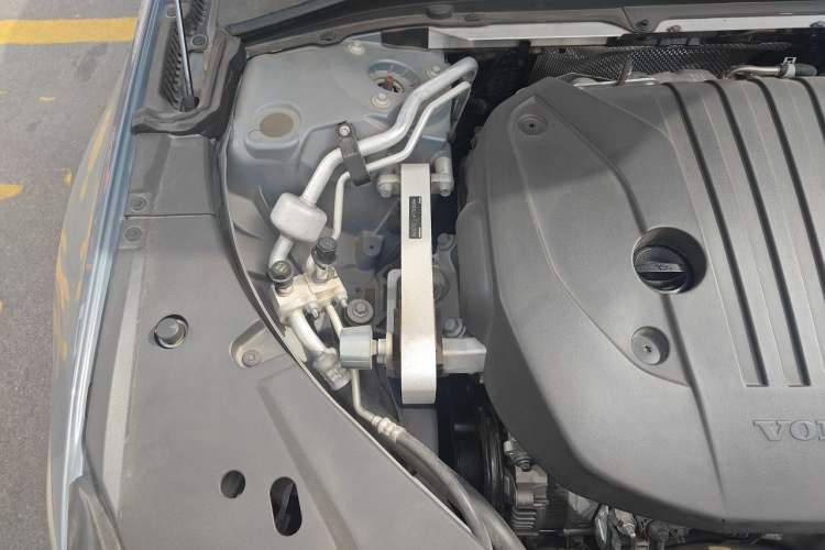 Used Volvo S90 2022 B5 Zhiyuan Luxury Edition Engine Bay Right