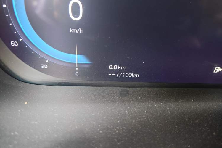 Used Volvo S90 2022 B5 Zhiyuan Luxury Edition Odometer Close Up