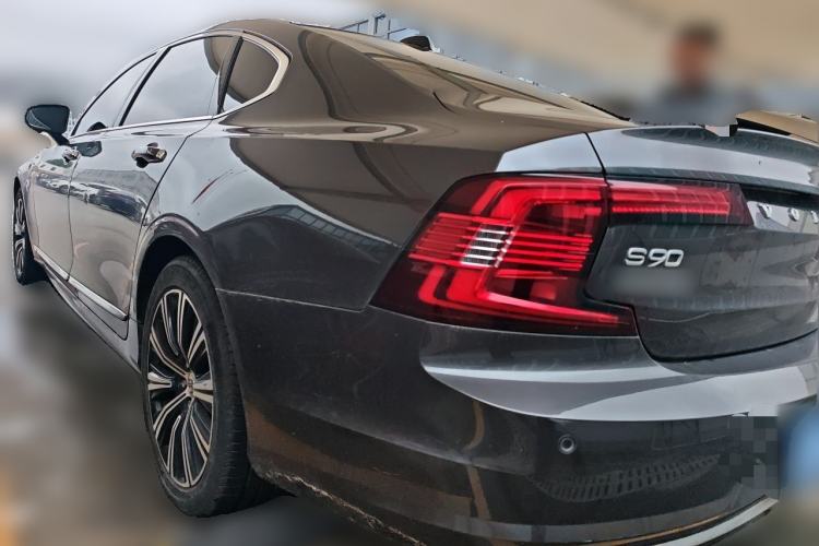 Used Volvo S90 2022 B5 Zhiyi Luxury Edition Rear Left 45 Deg